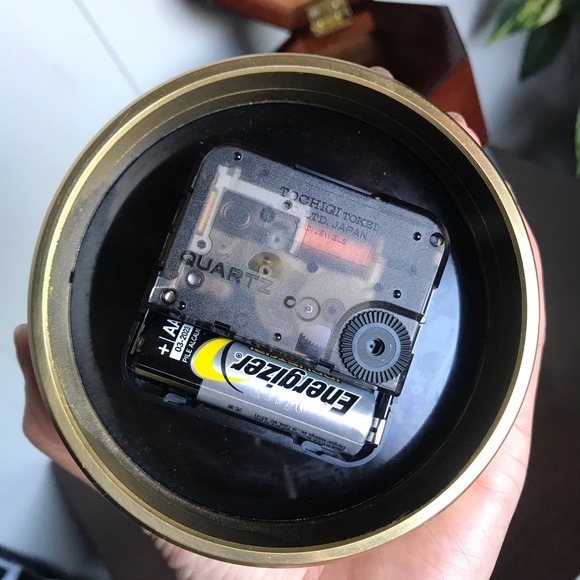 Cool Box Clock! - Picture 5 of 10